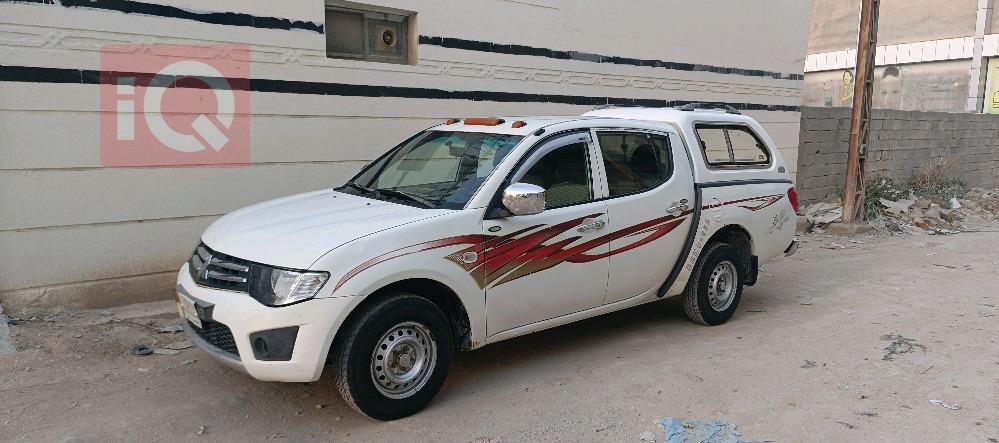 میتسوبیشی L200